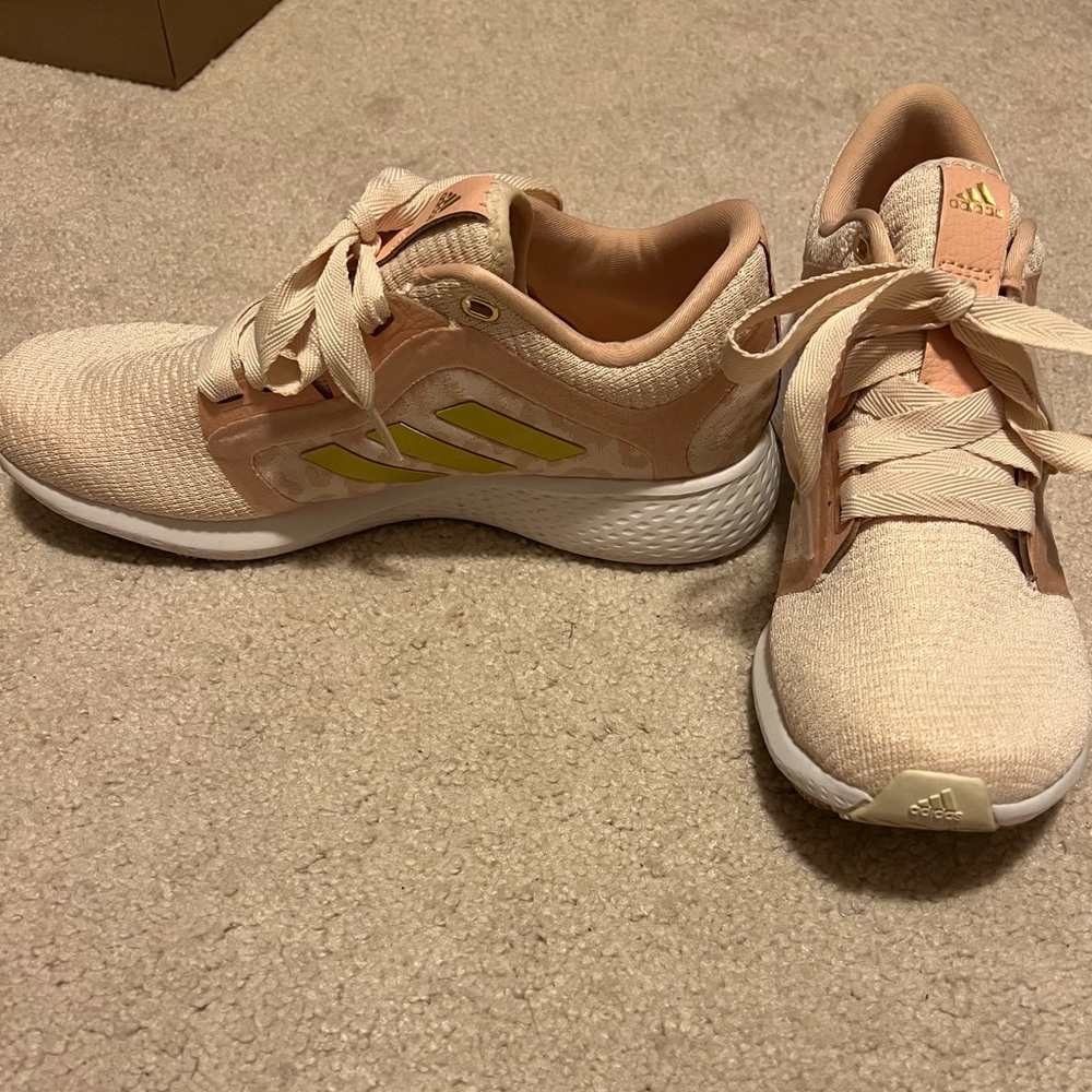 Women’s Adidas Edge Lux - Size 8